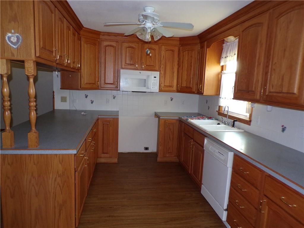 1409 N Walnut Street — photo 10