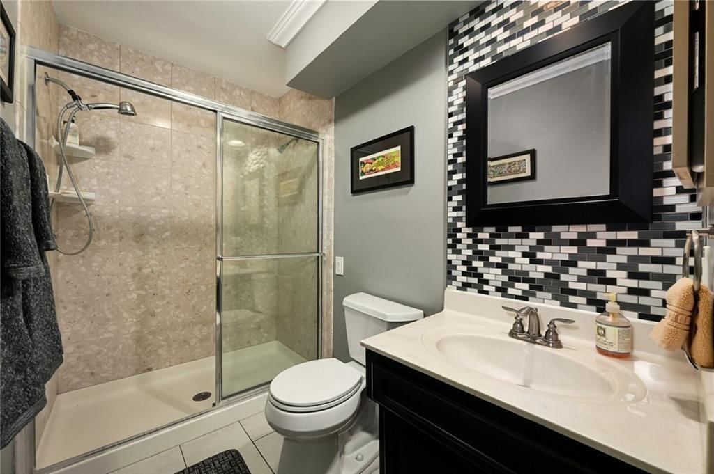 10516 W 123RD Street — photo 32