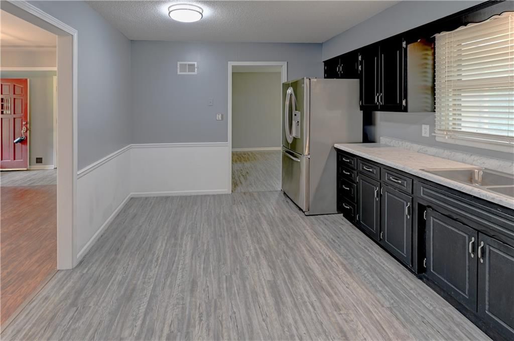 7928 Parkview Avenue — photo 15