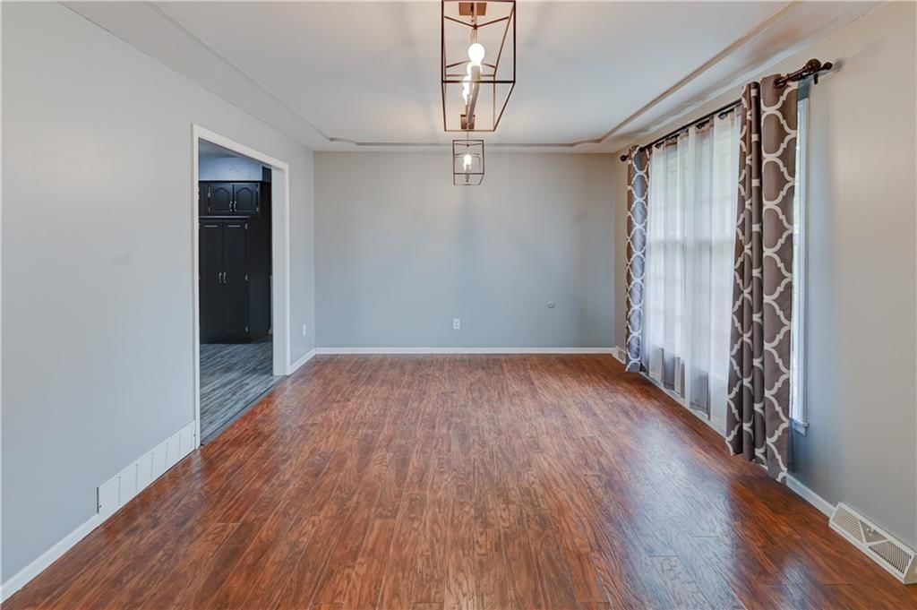 7928 Parkview Avenue — photo 8