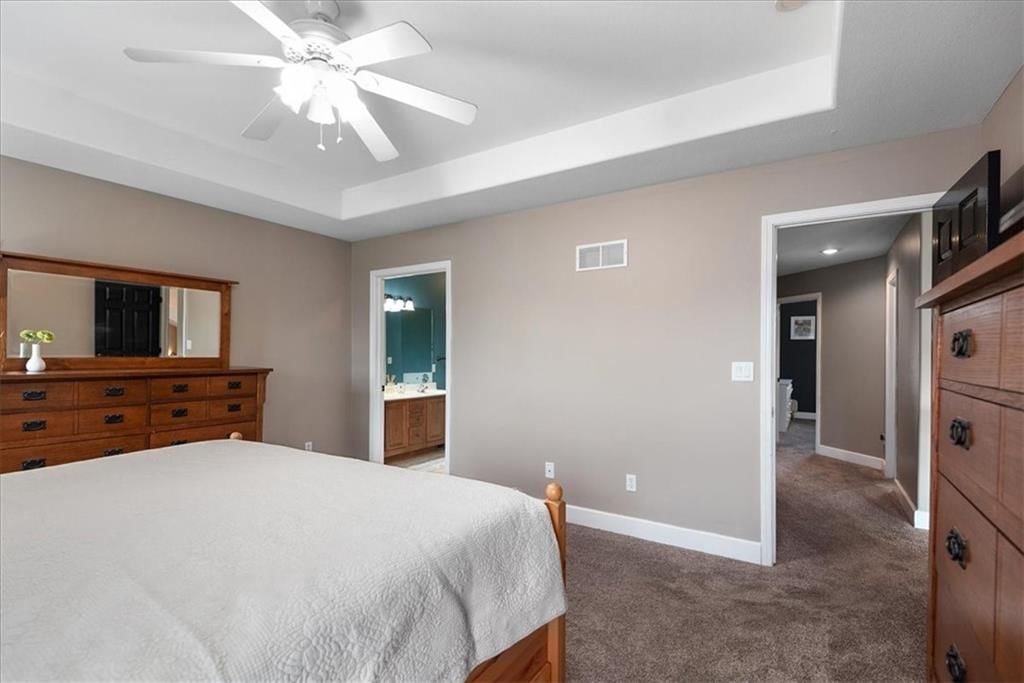 926 Hickory Court — photo 24