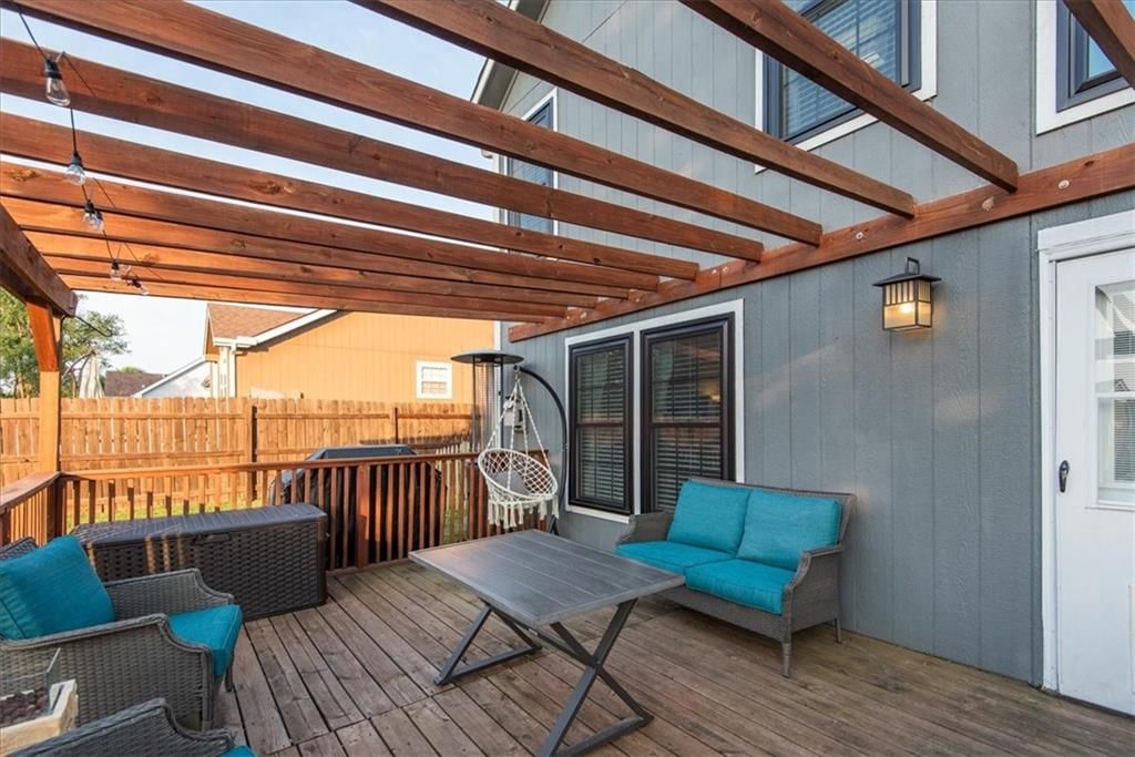 926 Hickory Court — photo 36