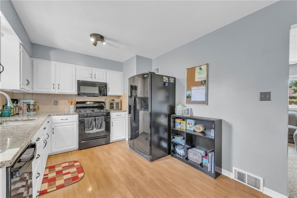 1604 Holman Street — photo 9