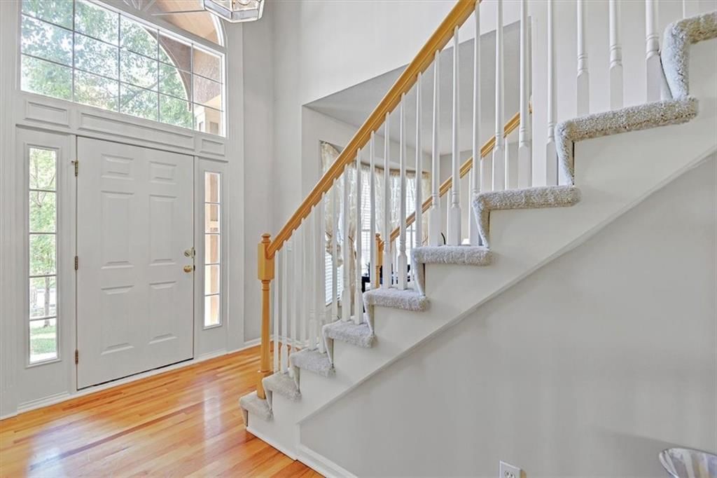 5942 W 152nd Terrace — photo 4