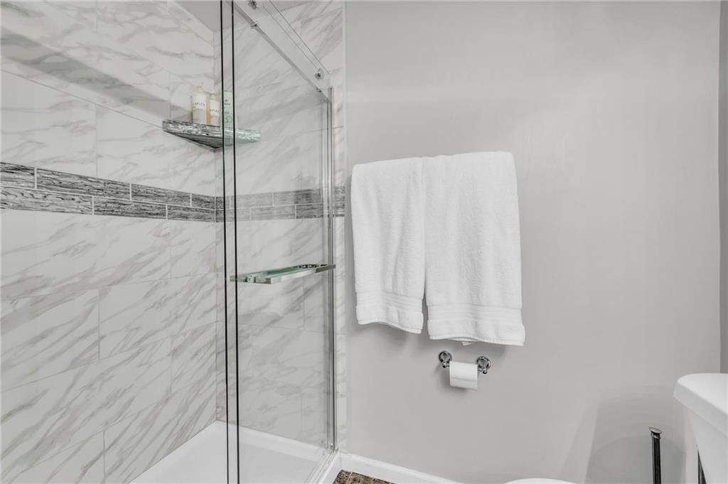 15235 Hemlock Street — photo 27