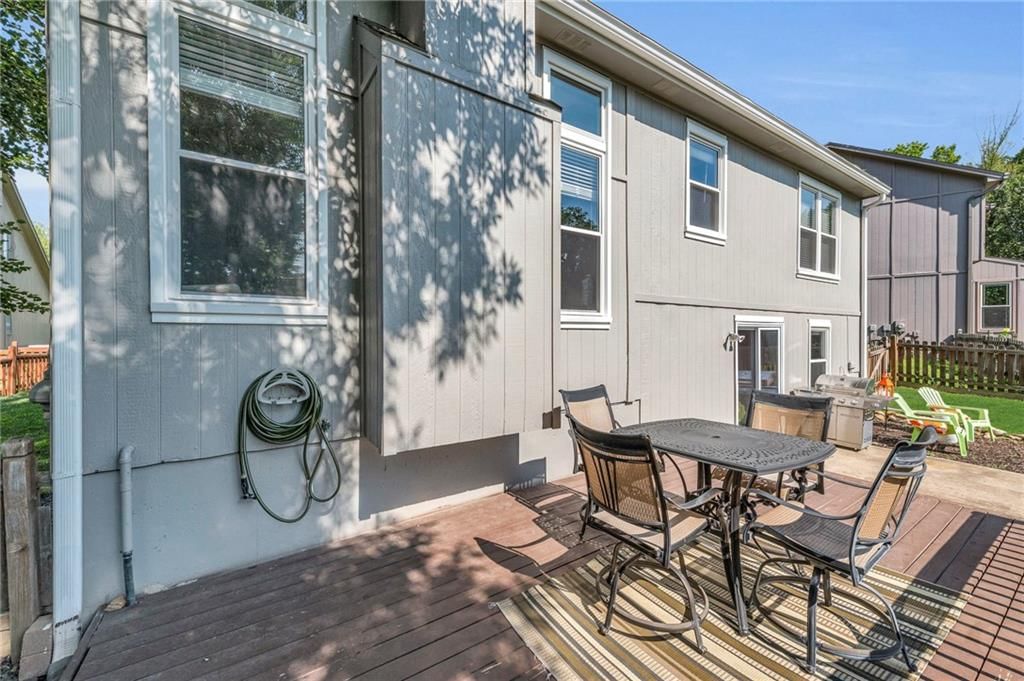 15235 Hemlock Street — photo 33