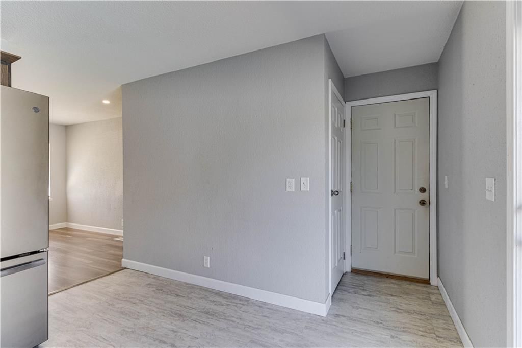 2605 College Lane — photo 30