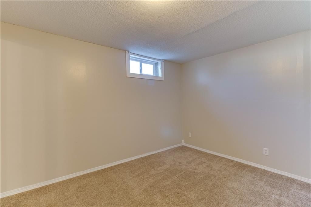 2605 College Lane — photo 34