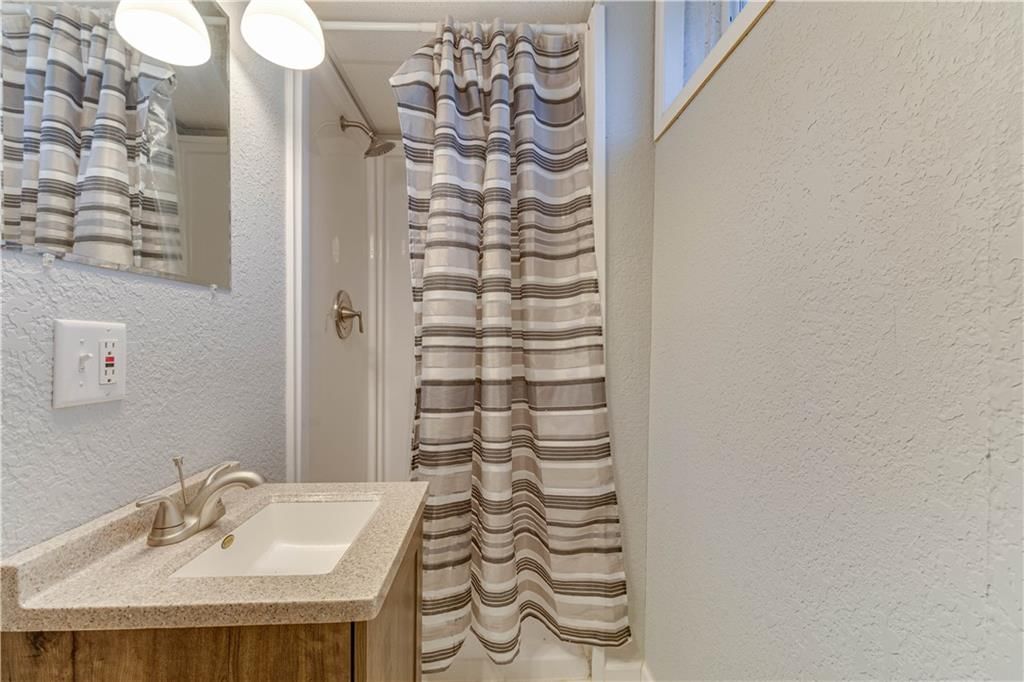 2605 College Lane — photo 39