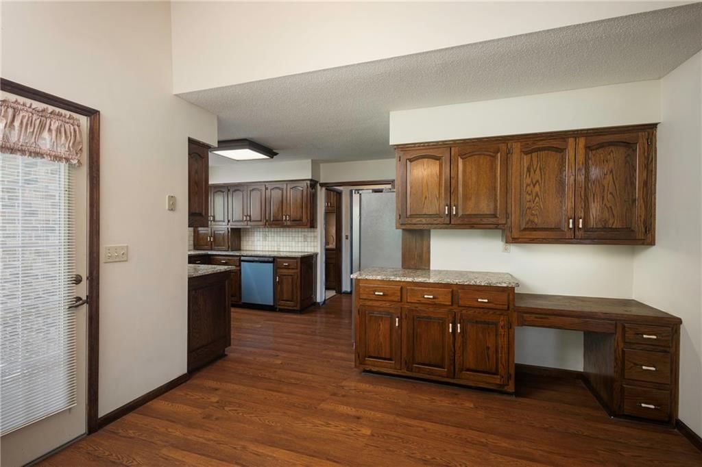 608 Darrow Street — photo 16