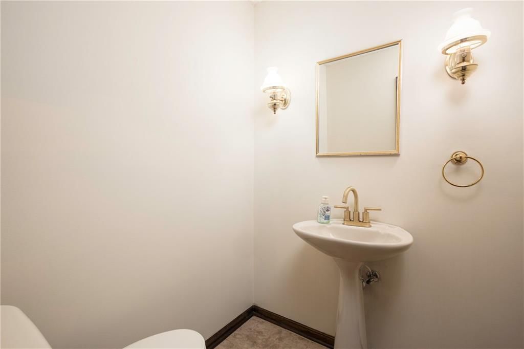 608 Darrow Street — photo 22