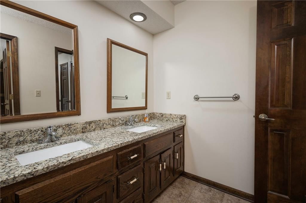 608 Darrow Street — photo 34