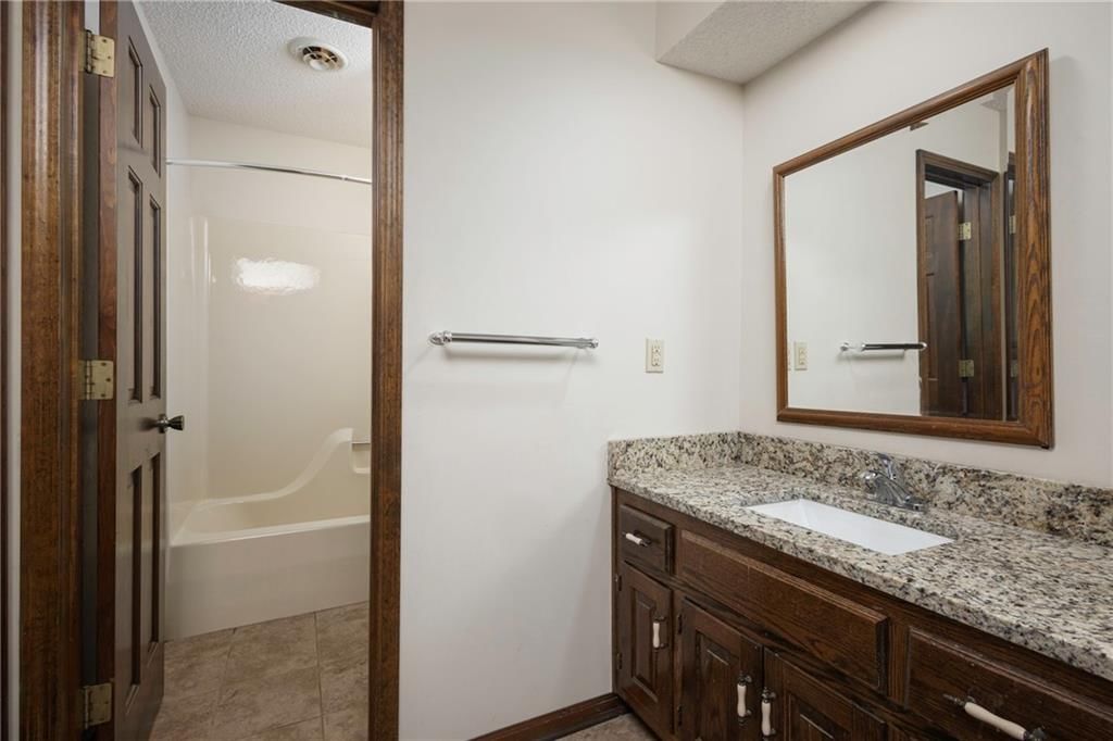 608 Darrow Street — photo 35