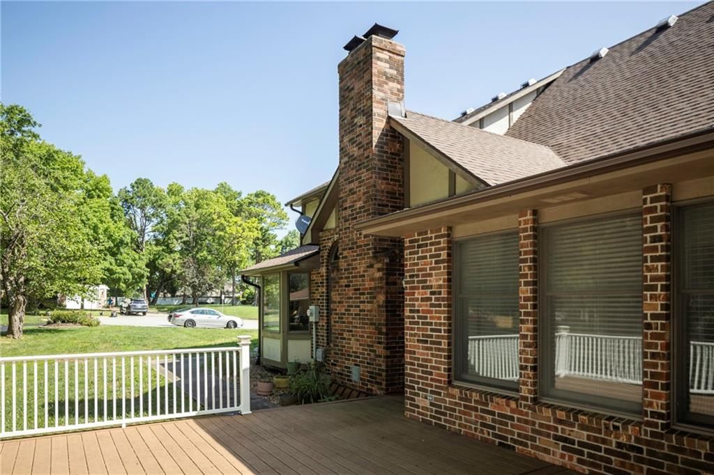 608 Darrow Street — photo 42