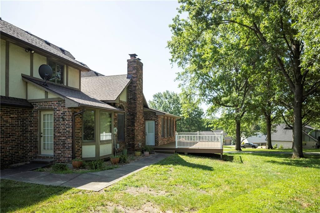 608 Darrow Street — photo 43