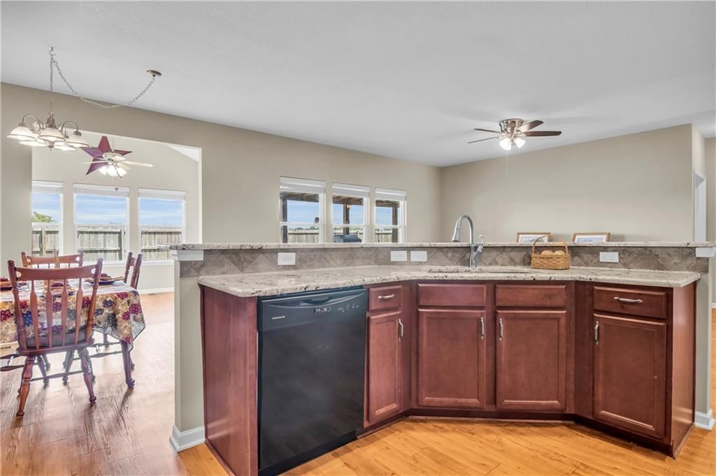 14103 S Landon Street — photo 11