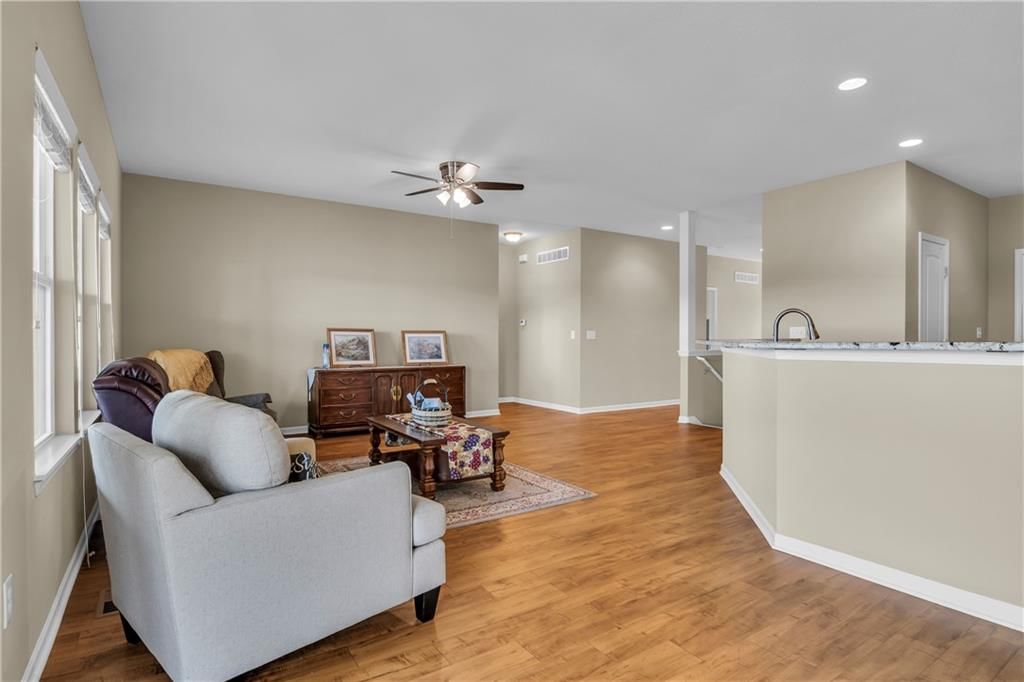 14103 S Landon Street — photo 7