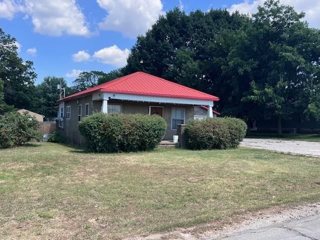 205 N Central Avenue — photo 40