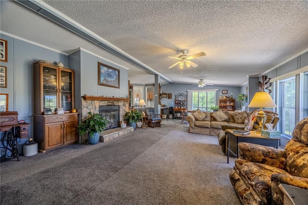 33161 HILTY Avenue — photo 6
