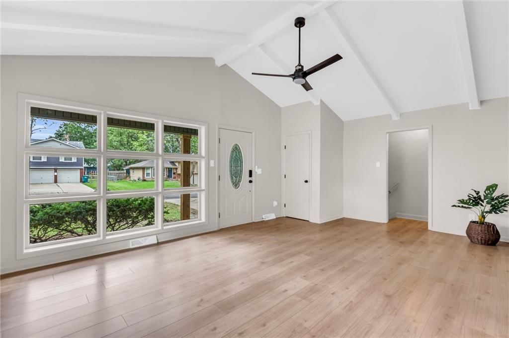 8602 Maple Avenue — photo 11