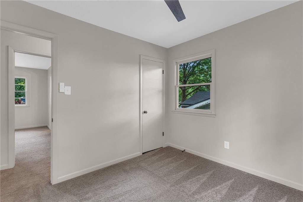 8602 Maple Avenue — photo 23