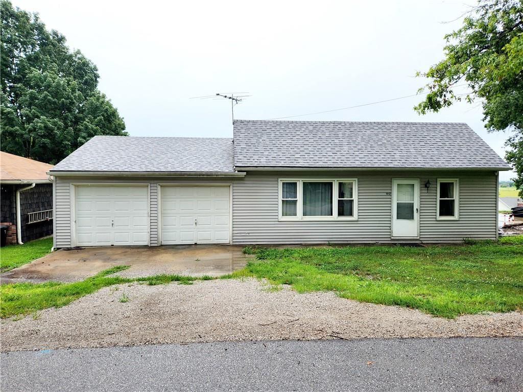 102 North Street, Farley, MO