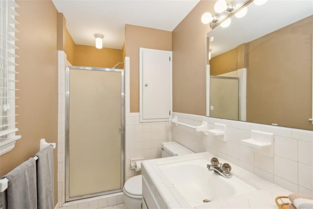 9300 Dearborn Street — photo 15