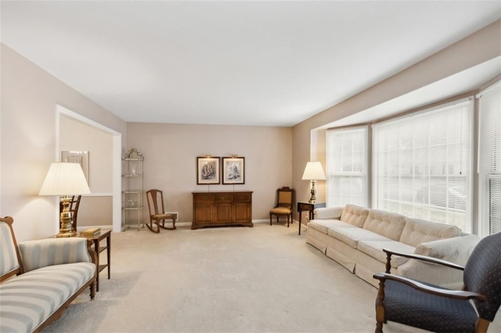 9300 Dearborn Street — photo 5