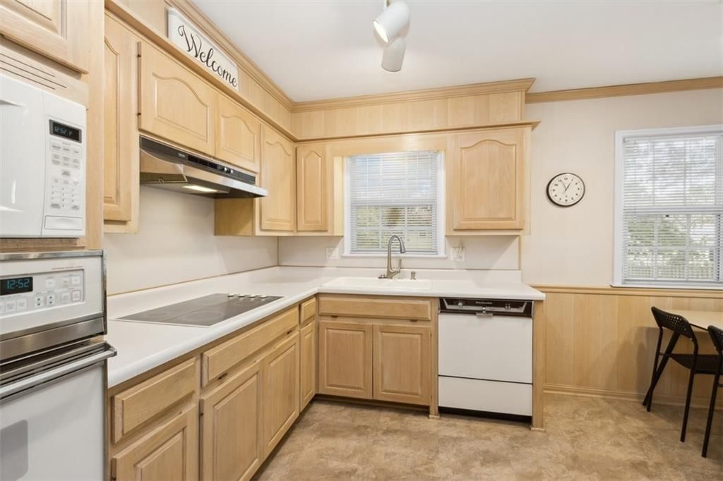 9300 Dearborn Street — photo 6