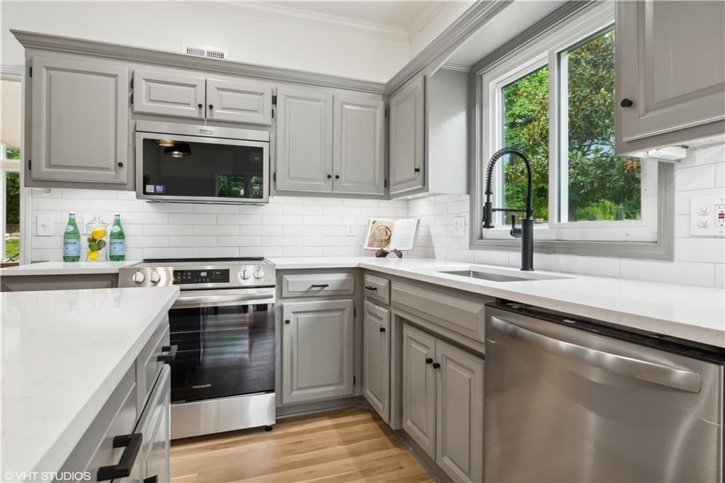 14133 Slater Street — photo 7
