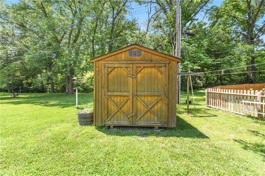 824 Park Lane — photo 30
