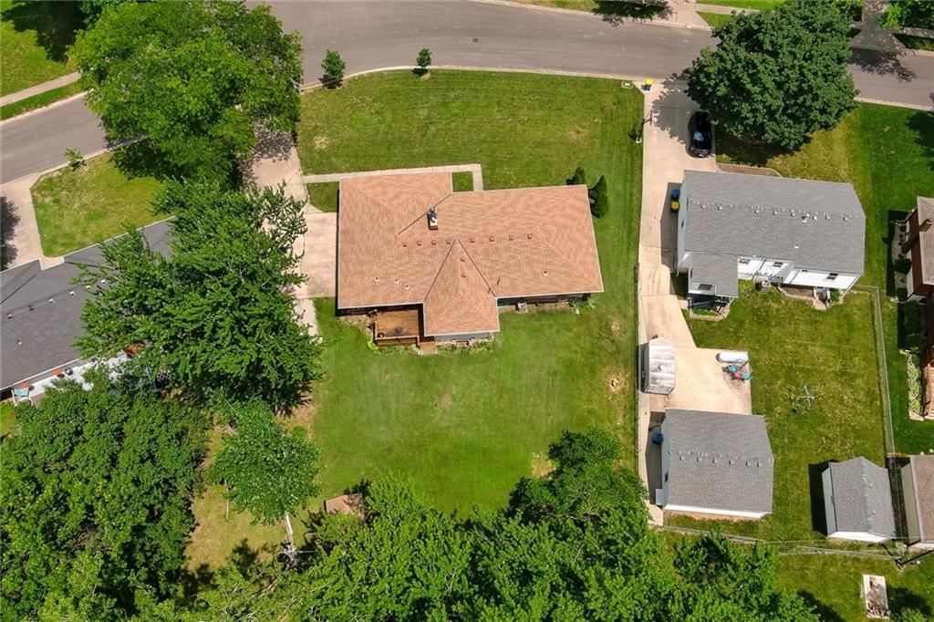 824 Park Lane — photo 37