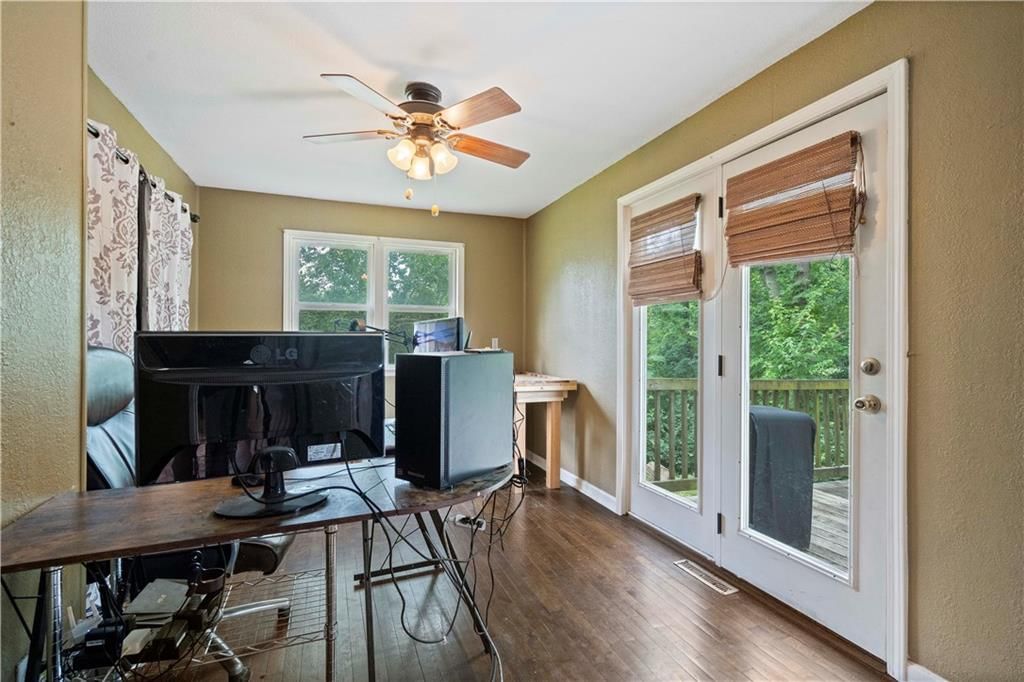 732 N Kiger Road — photo 11