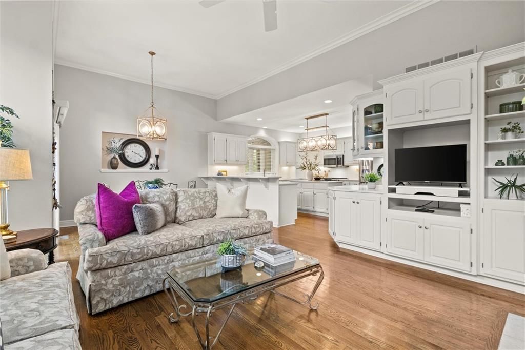 4709 N Hickory Court — photo 14