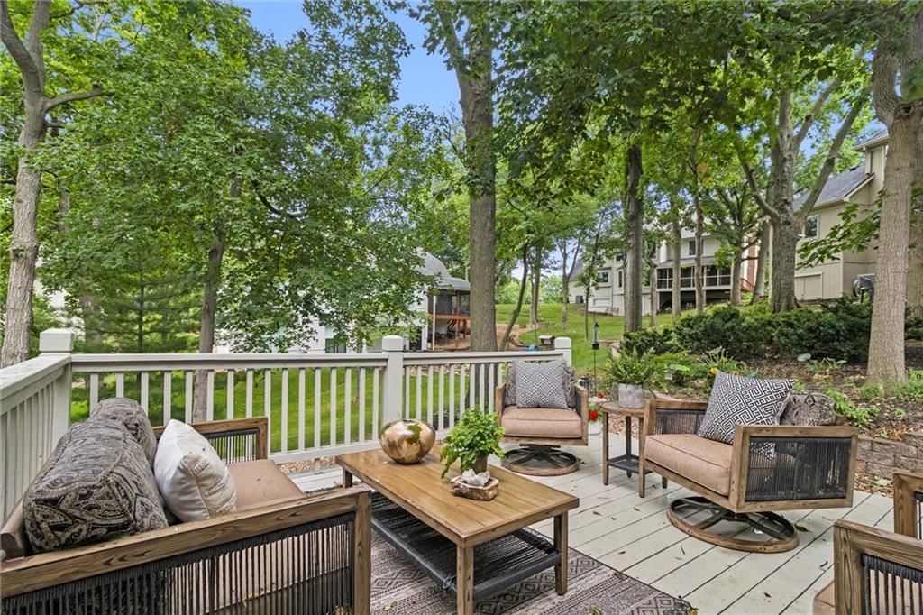 4709 N Hickory Court — photo 35