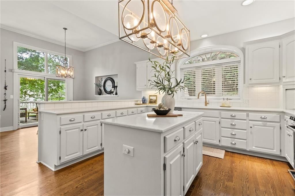 4709 N Hickory Court — photo 9