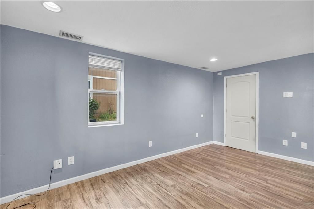1246 S Brockway Street — photo 15