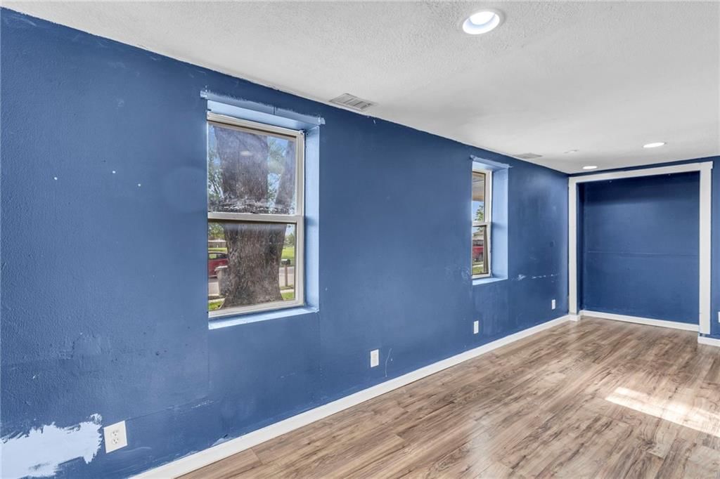 1246 S Brockway Street — photo 18