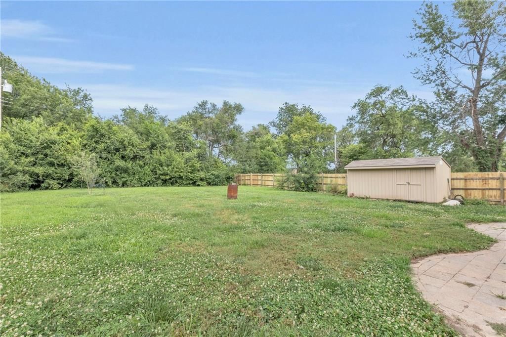 1246 S Brockway Street — photo 29
