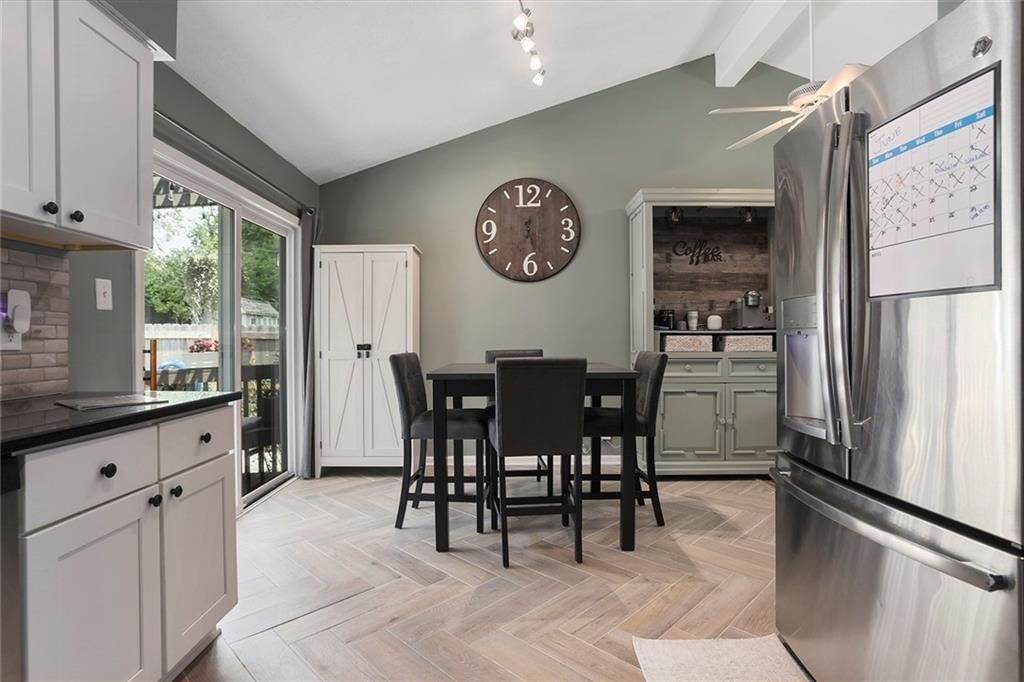 6404 N Woodland Avenue — photo 14