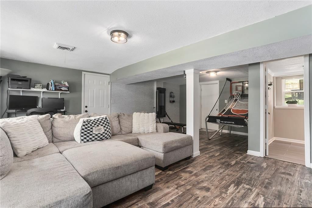 6404 N Woodland Avenue — photo 17