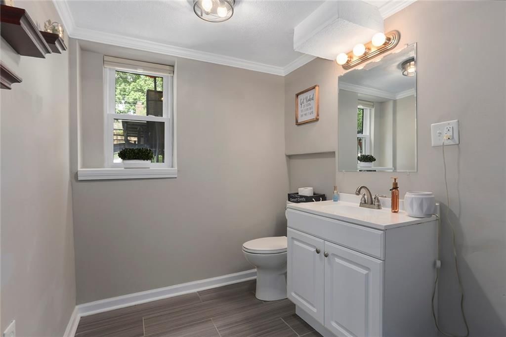 6404 N Woodland Avenue — photo 20