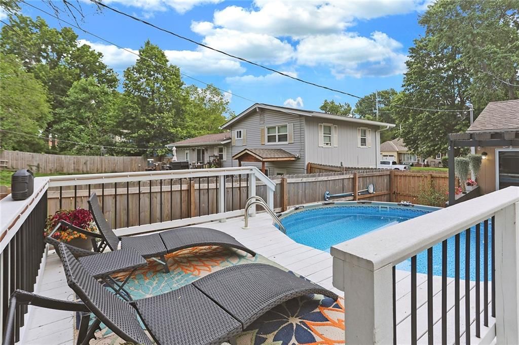 6404 N Woodland Avenue — photo 32