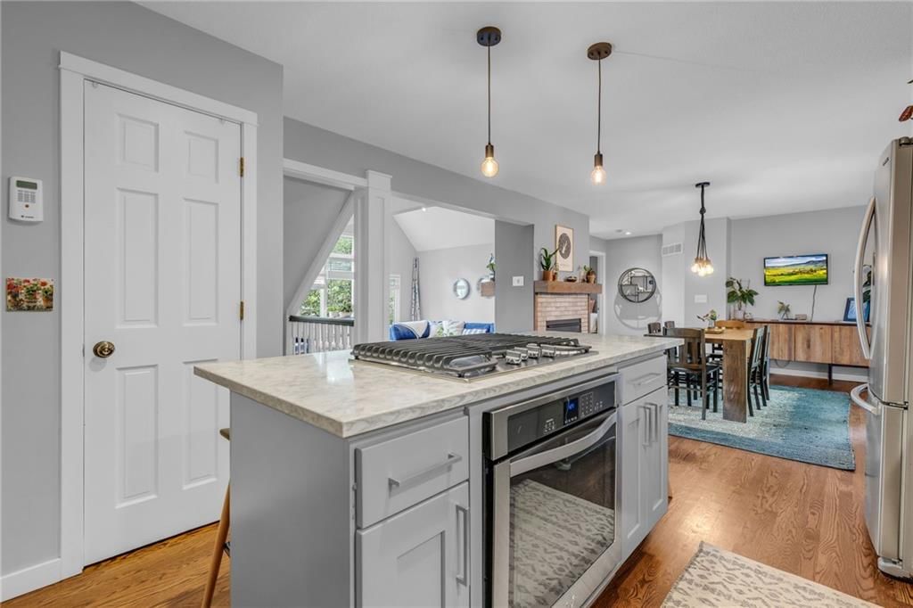 8233 NW Weatherby Drive — photo 11