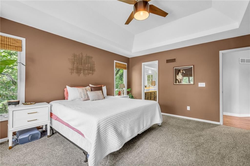8233 NW Weatherby Drive — photo 17