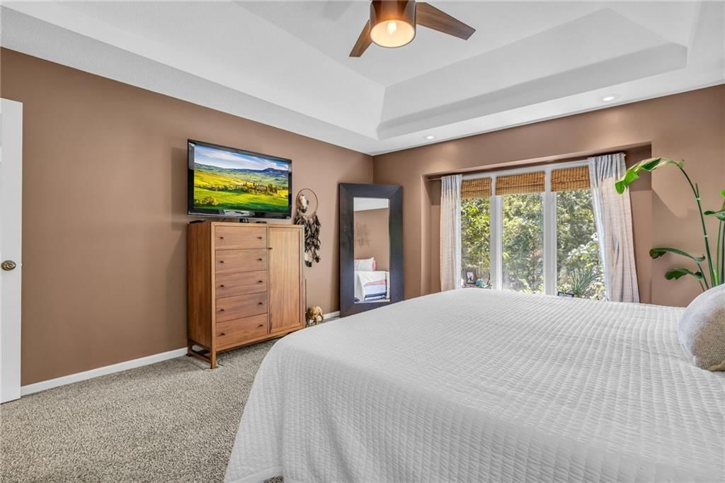 8233 NW Weatherby Drive — photo 18