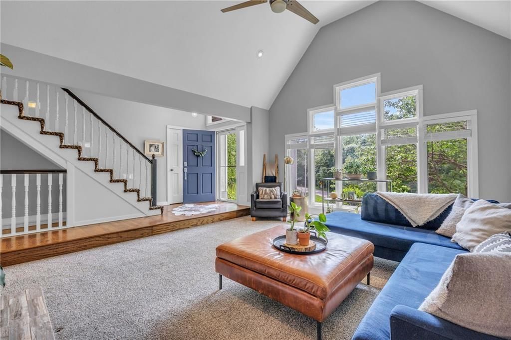 8233 NW Weatherby Drive — photo 5