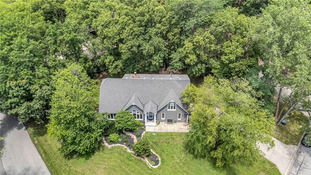8233 NW Weatherby Drive — photo 51