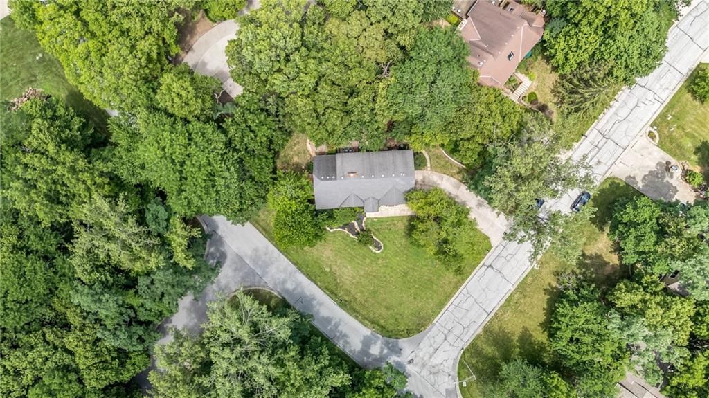 8233 NW Weatherby Drive — photo 54