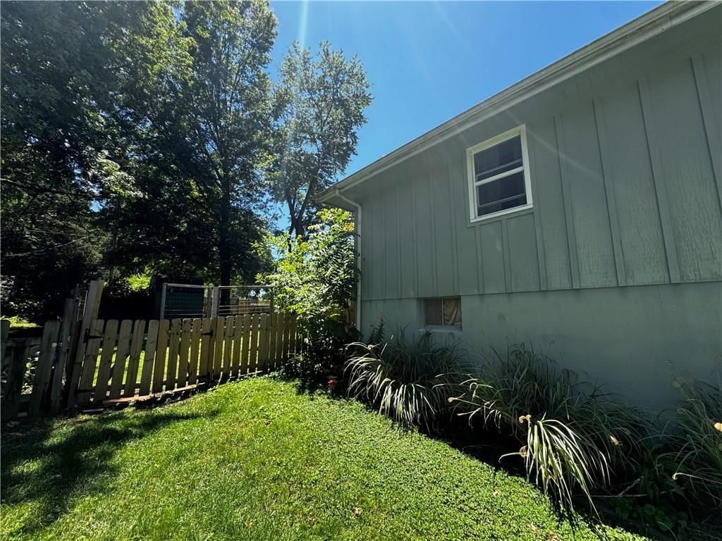 10813 E 65th Street — photo 15